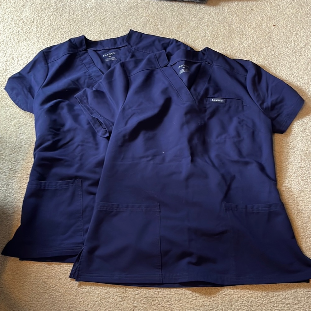 Jaanuu scrubs